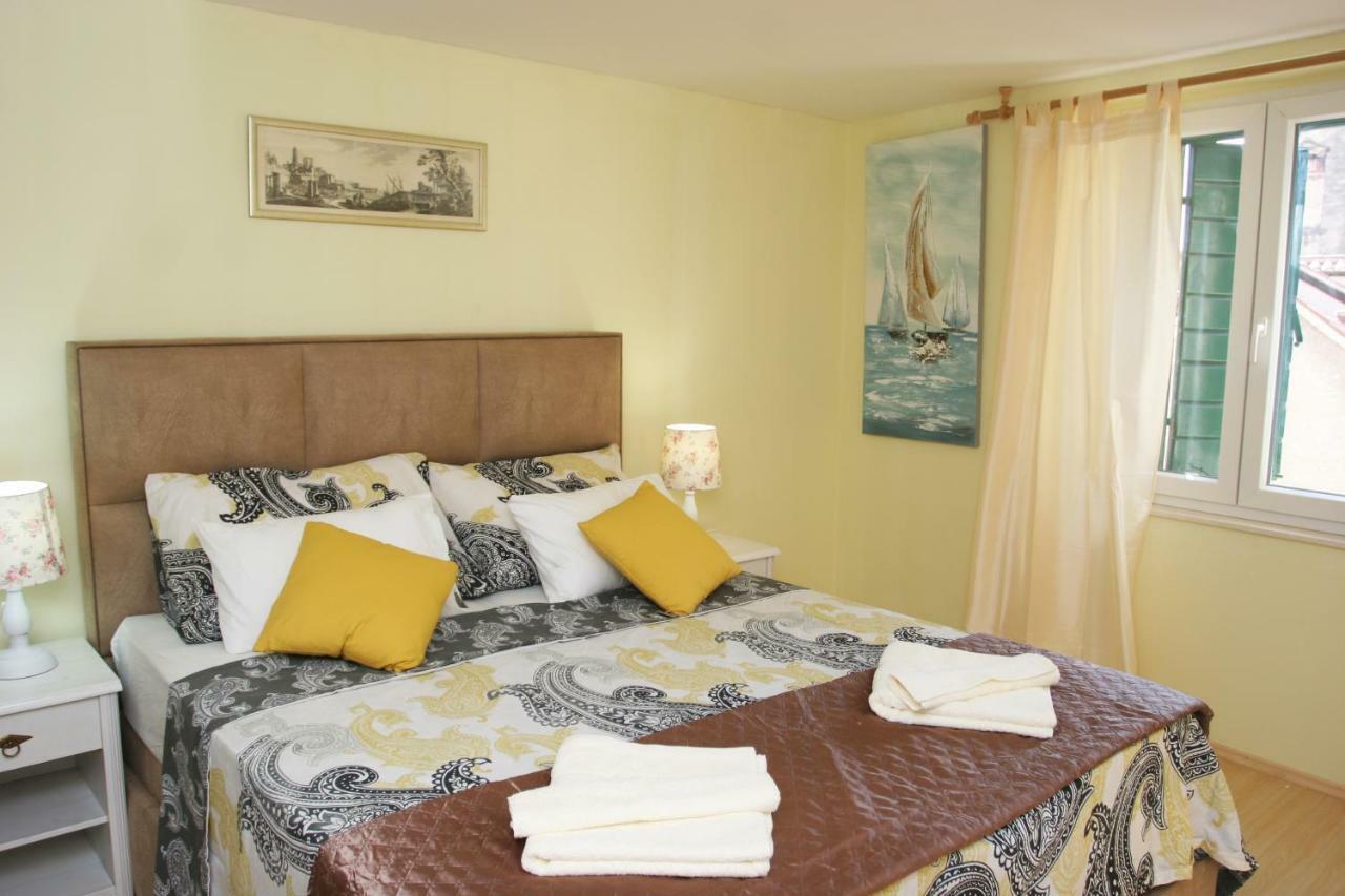 Ferienwohnung Sara Cosmo Split Exterior foto